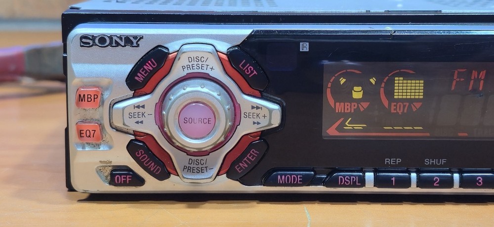 SONY CDC-CA690X car CD stereo head unit