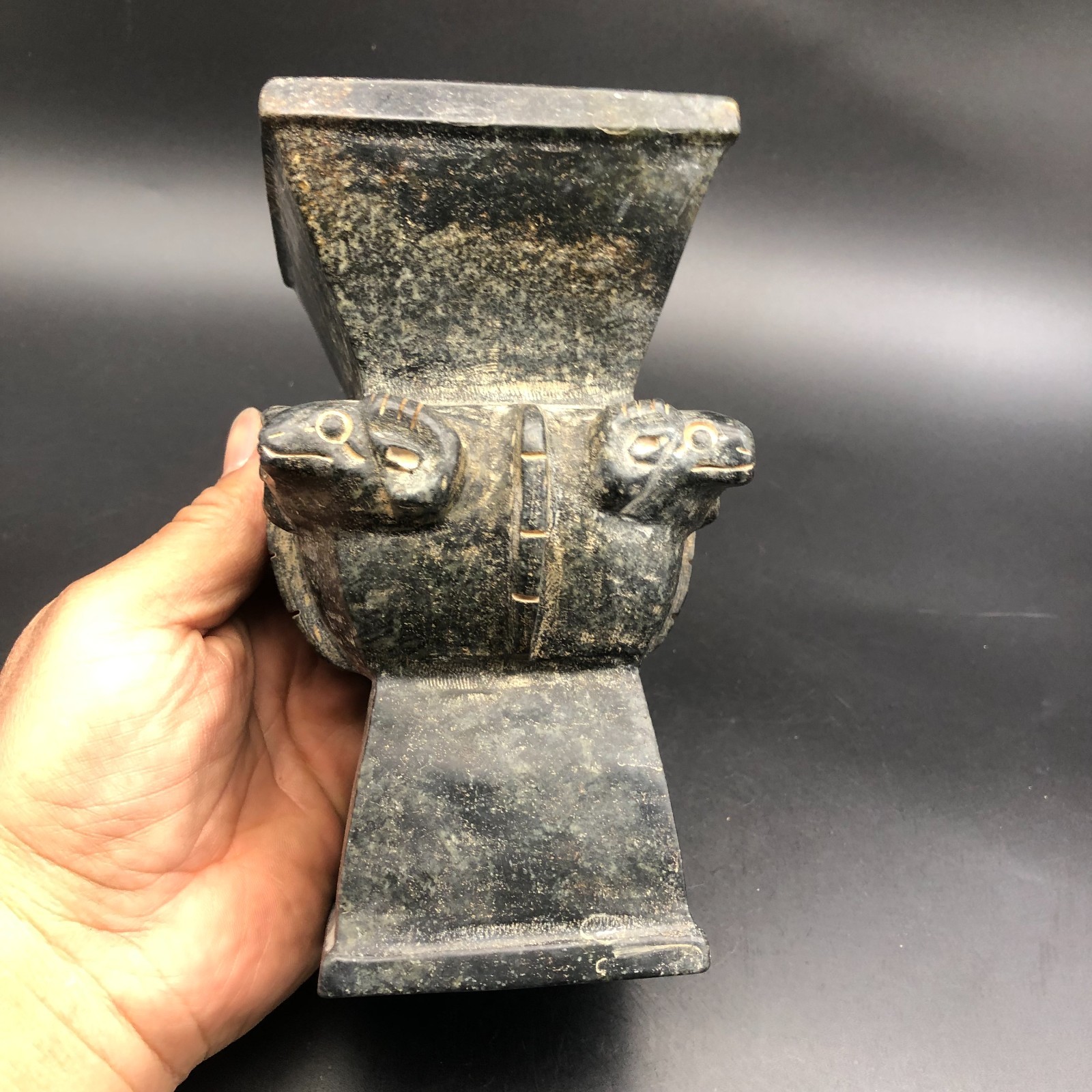 Old HongShan Culture Meteorite Jade Hand-Carved Sheep Head Vessel