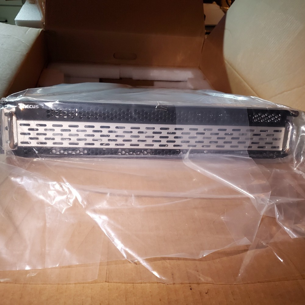 Thecus W8900 Rackmount Server NAS