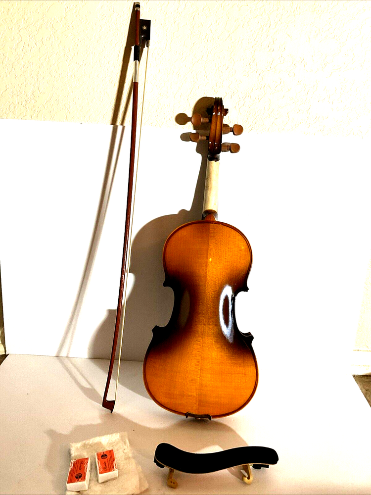 Handmade Flamed Violin 4/4 Professional Solid Maple Wood Shoulder Holder, Bow
