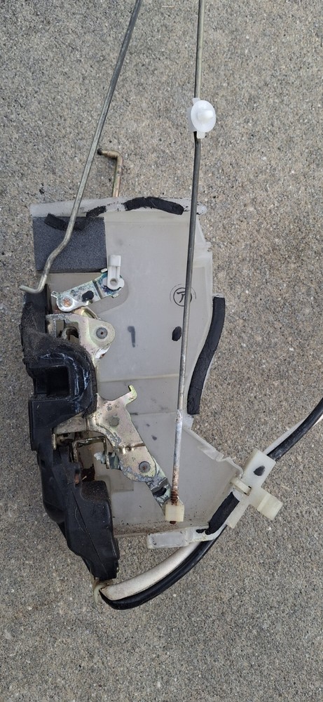 Lexus LS400 Driver's Door Lock Actuator