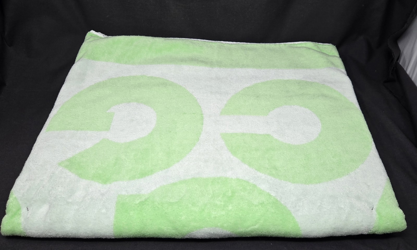 NWT Nike ACG Running Green Towel Unisex Sports Training Tennis Gym Towel 57x32