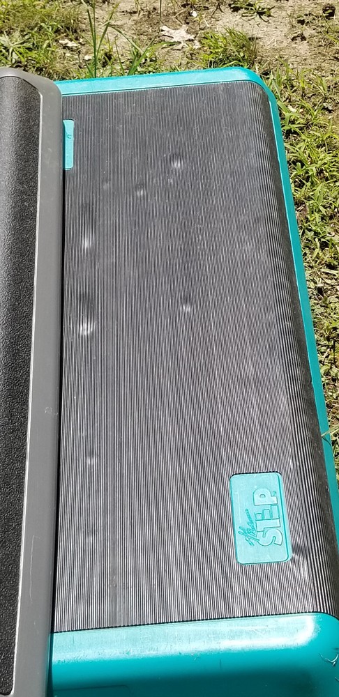 2 THE STEP LARGE EXCERCISE STEPS AEROBIC WORKOUT STEPPER RISER