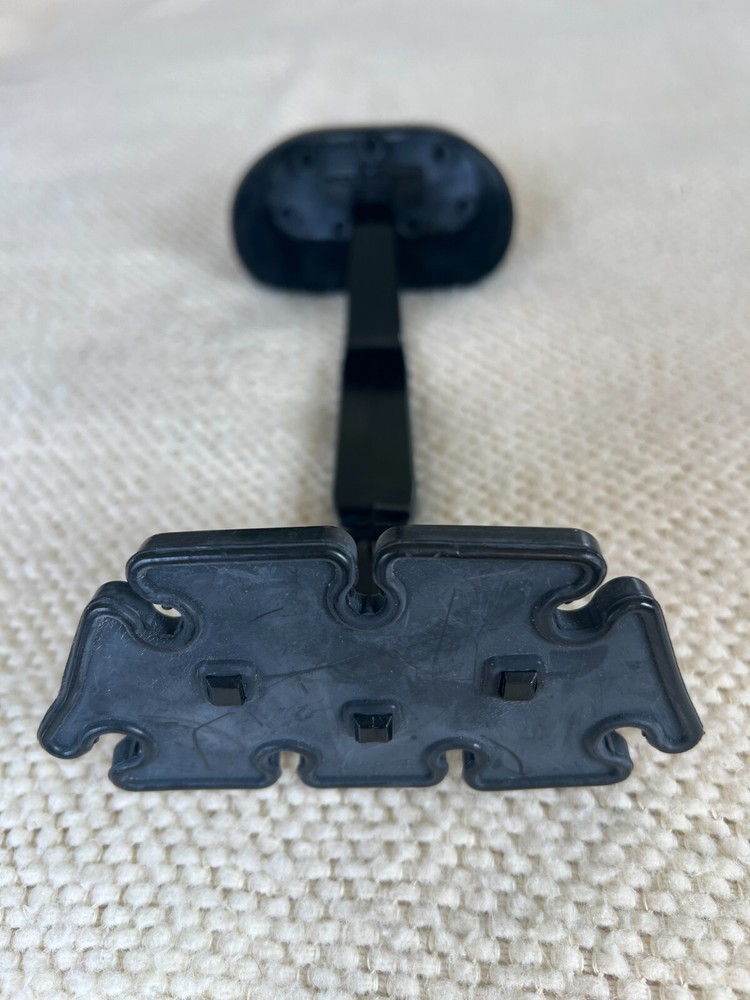 Vintage Plastic Quiver