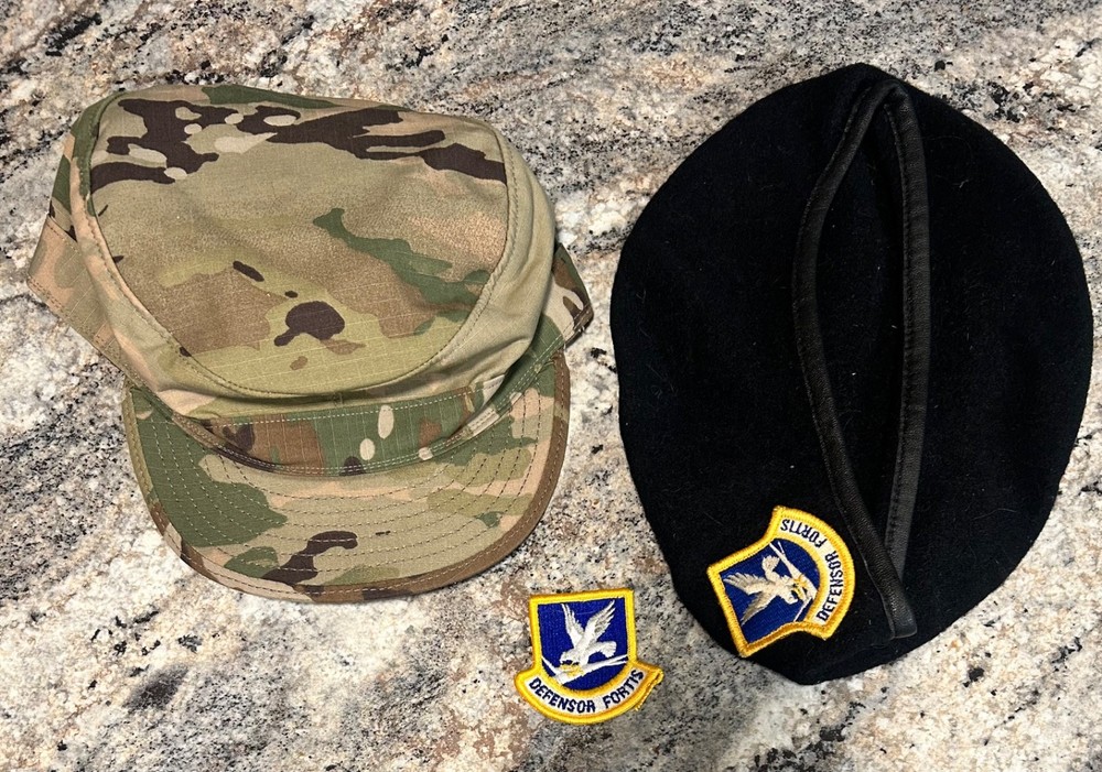 US AIR FORCE SECURITY FORCES BLACK WOOL BERET, PATROL CAP & PATCH