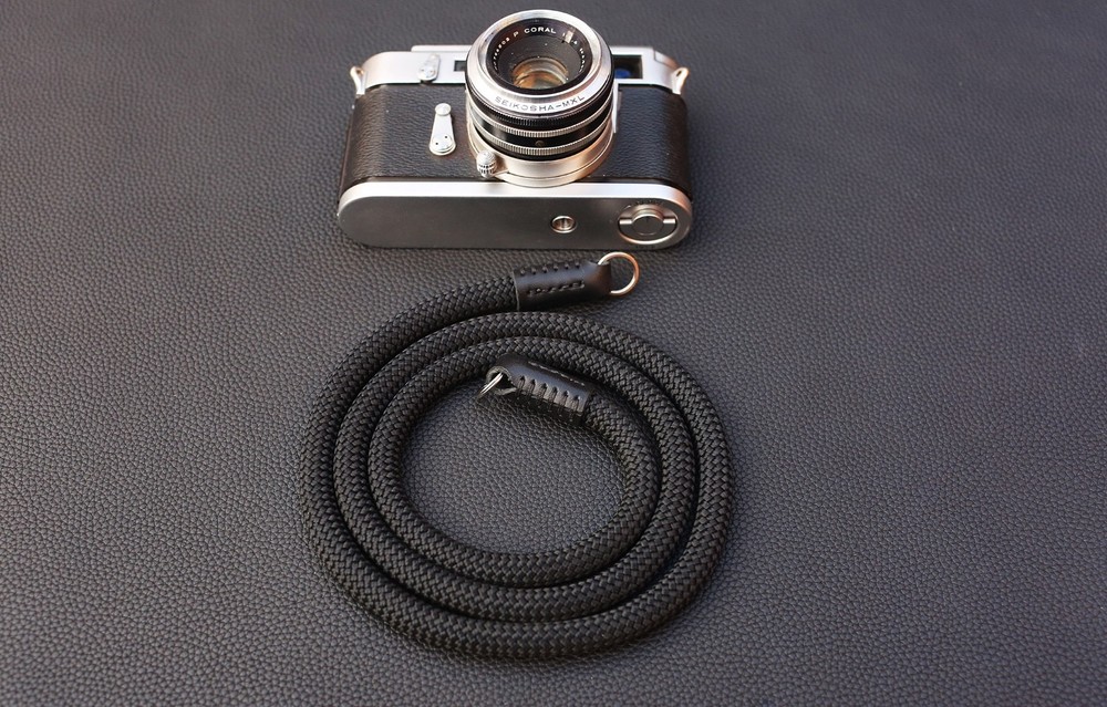 Black Climbing Rope Camera Strap – Minimal & Durable