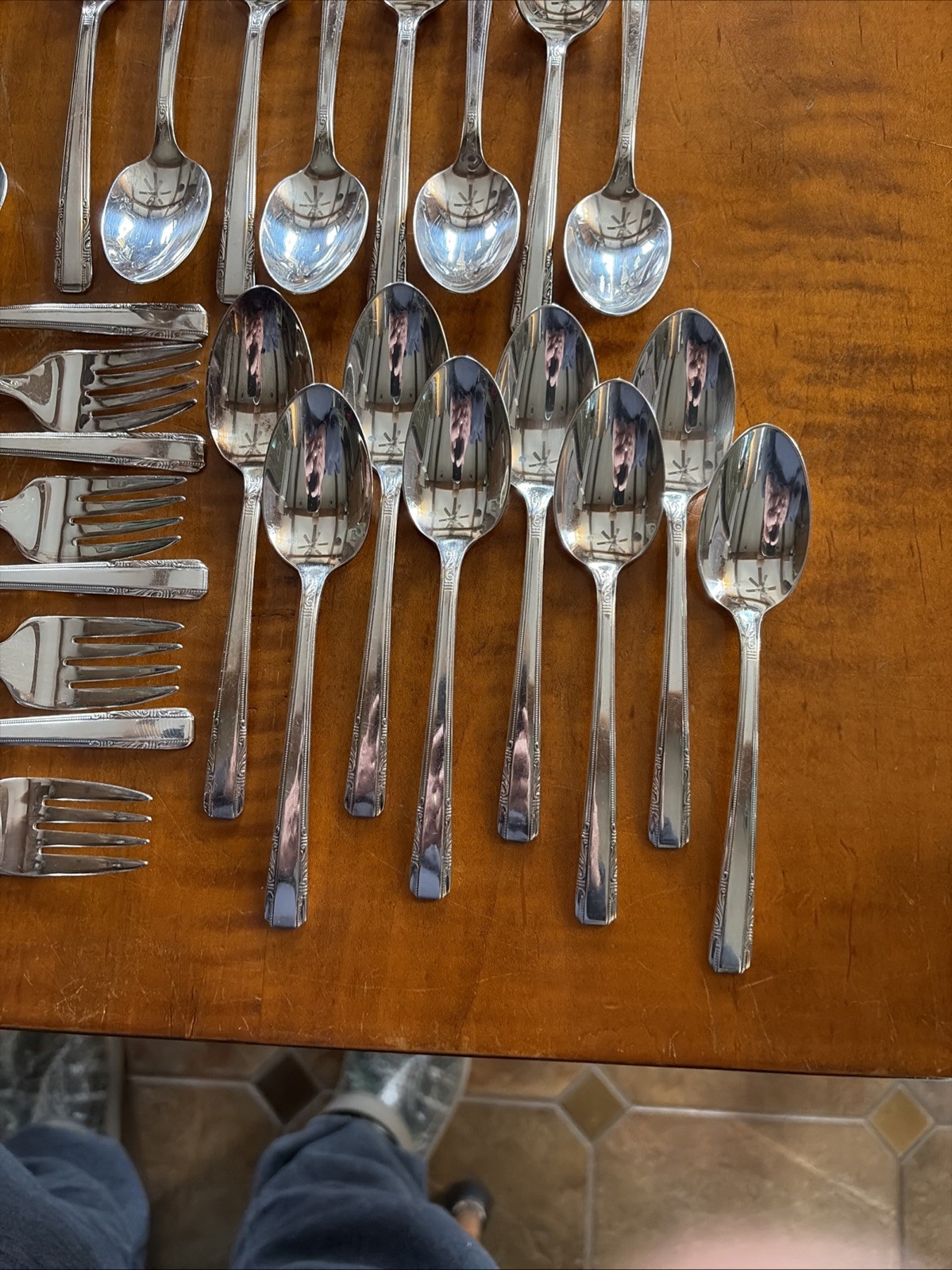 Harmony House Wallace XXXX Quadruple SilverPlate “Personality” 65 Pieces Nice