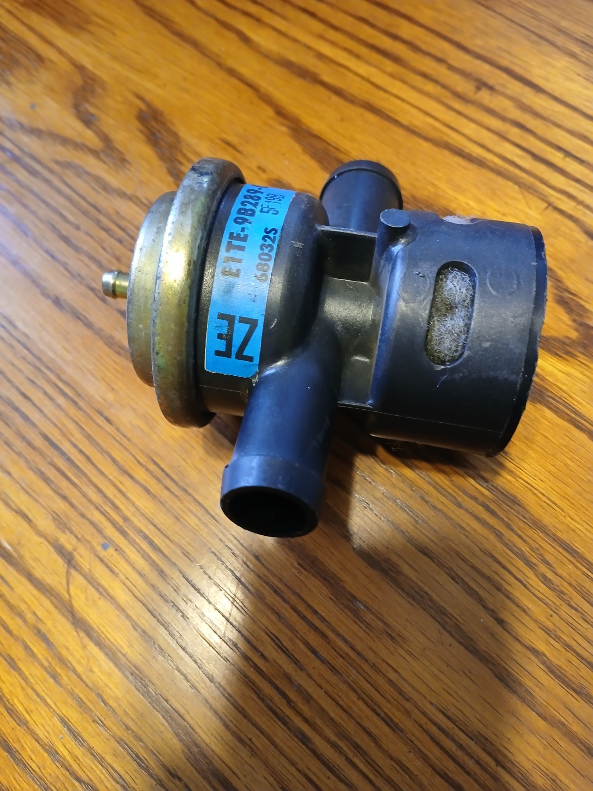 E1TE-9B289-GA FORD OEM Used Smog Pump Bypass Diverter Valve