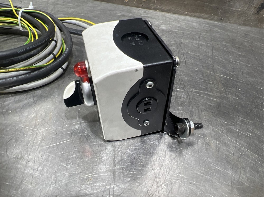 JIT Loader Switch From A Wittmann Model NJIT-2606 Vacuum Loader Used Surplus