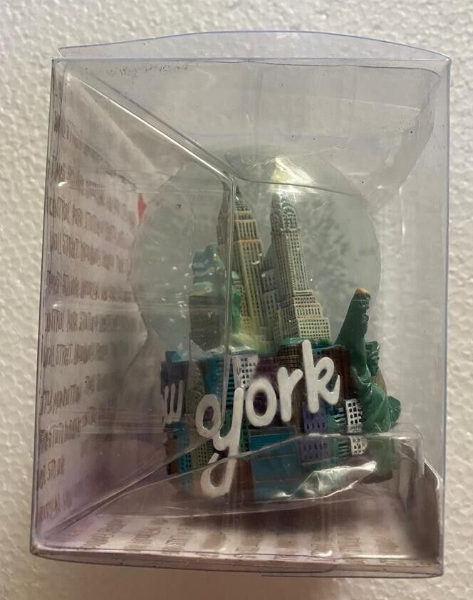 NEW YORK SNOW GLOB ~ 3-1/2"
