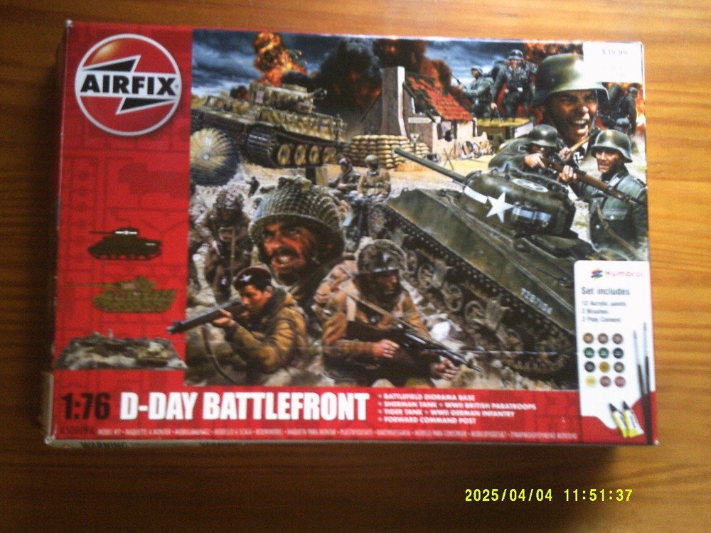 Airfix 1:76 Scale A50009A D-Day Battlefront Gift Set
