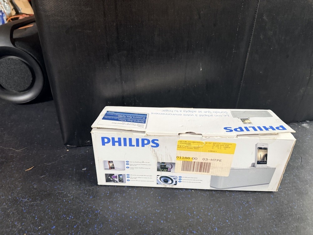 Phillips Docking Speaker Clock Display Alarm Clock