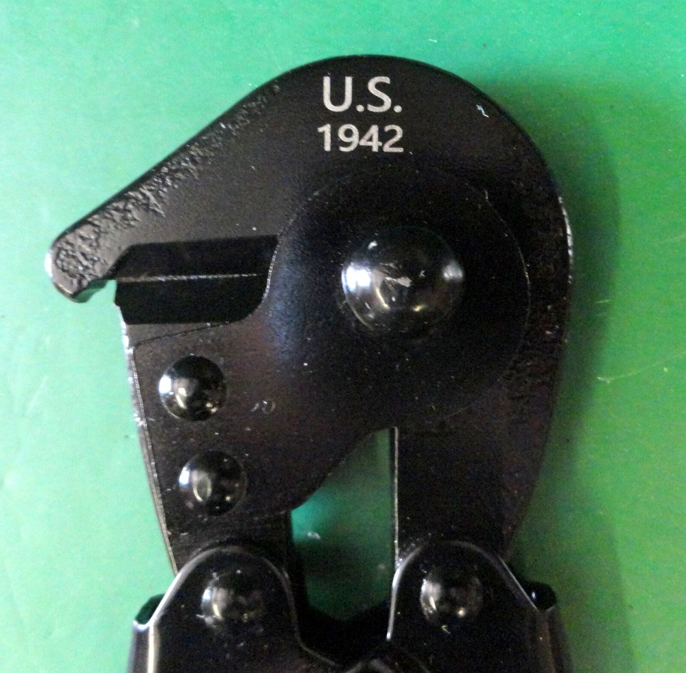 US MODEL M-1938 WIRE CUTTERS 1942 DATED- NEW CONDITION