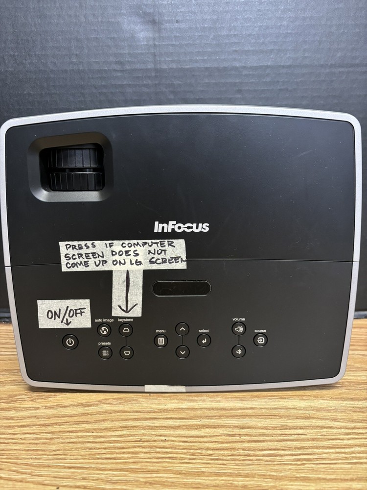 InFocus IN2102EP DLP Projector - WORKS #4218