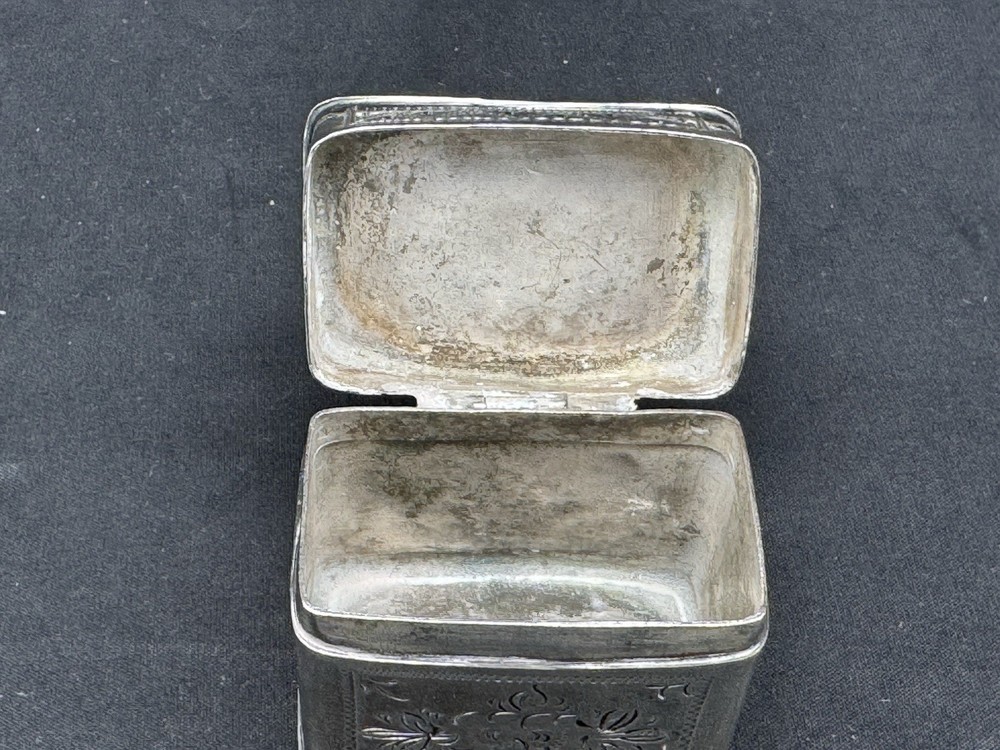 Antique Dutch 833 Silver Snuff Box