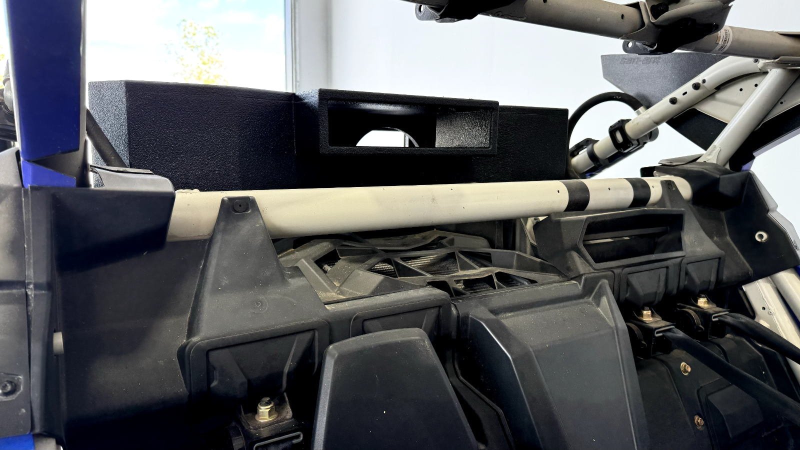 Can-am Maverick X3 17-23 Tail Gate Subwoofer Enclosure Box 17-23 2x10" Woofers