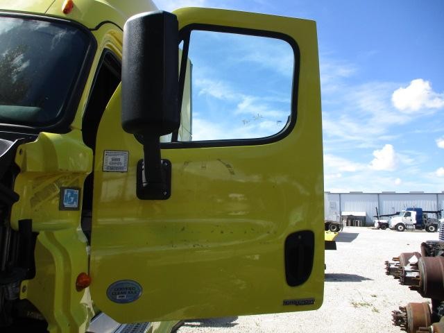 For 2017 FREIGHTLINER CASCADIA 113-125 DOOR ASSEMBLY Left , FL