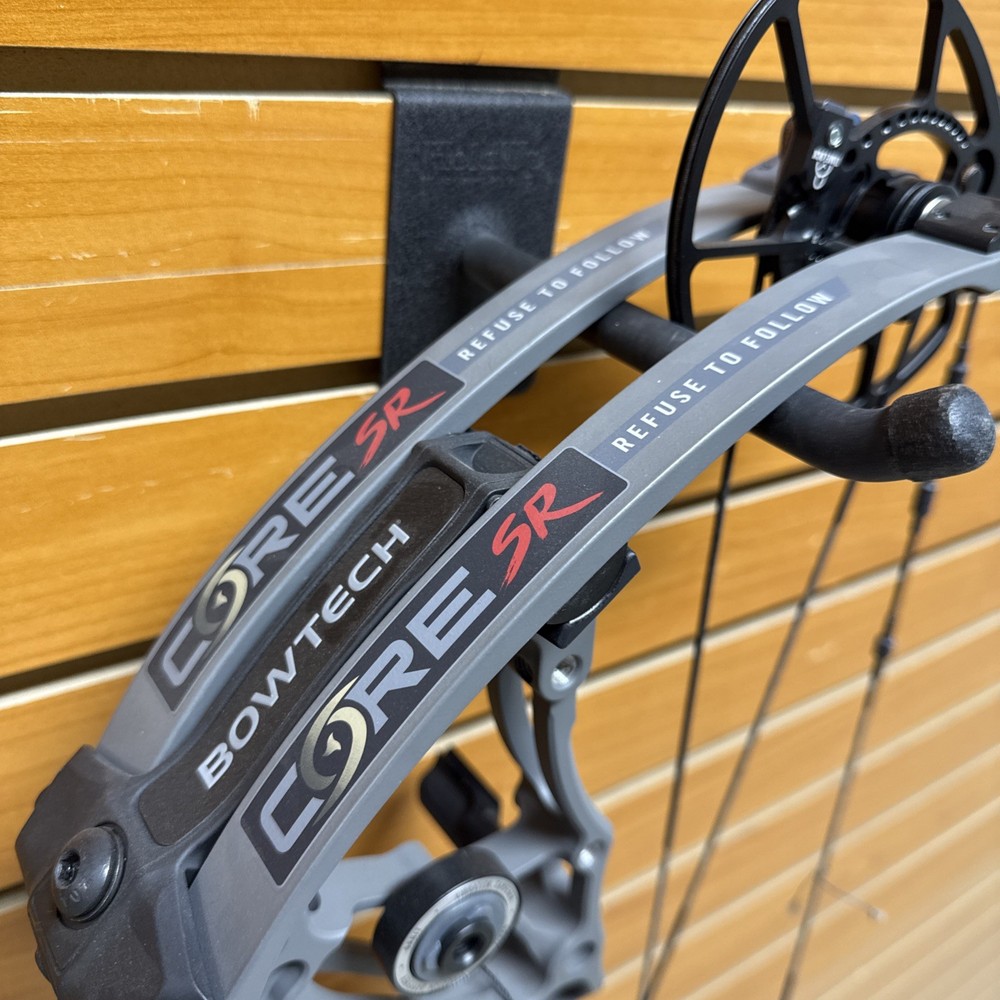 Item 3855 - Bowtech Archery Compound Bow - Core SR - RH - Charcoal - #70