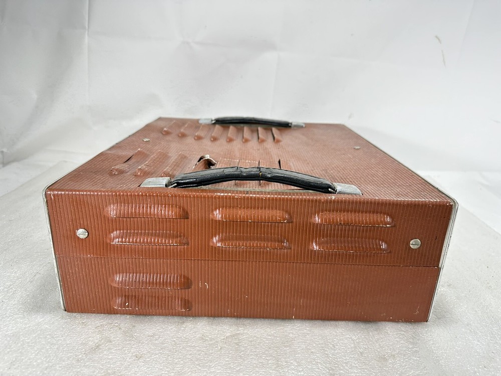 DataPulse 106A ~ Pulse / Signal Generator ~ PN: 37000-111 ~ Power On / Untested