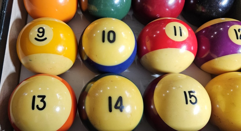 Vintage Billards Pool Ball Set