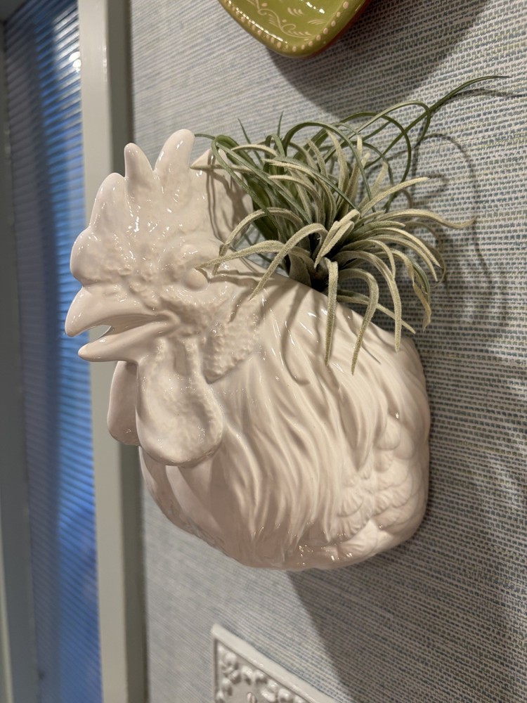 Rooster Head Wall Pocket
