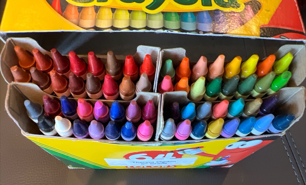 Crayola Crayons 52-0064 Crayons Assorted Colors 62 Count Built-In Sharpener