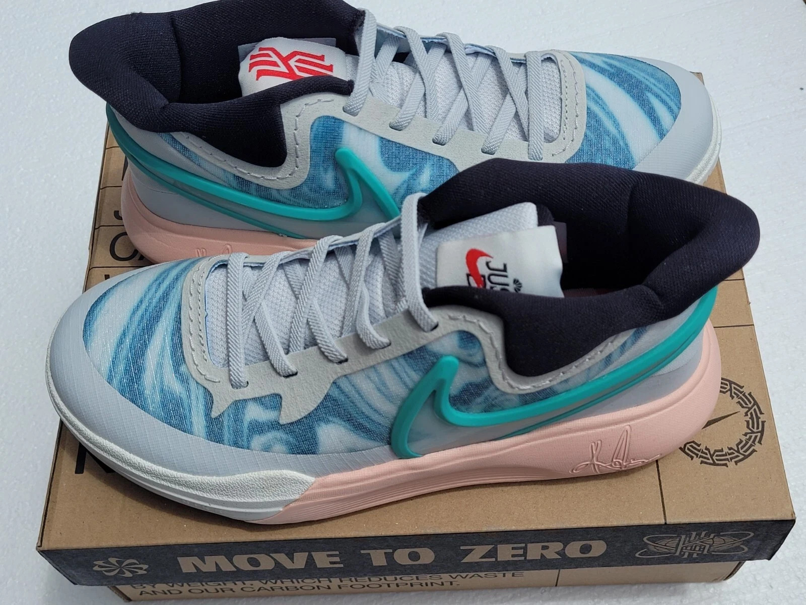 Nike Kyrie 8 GO (PS) 'Chinese New Year' Sneaker Kids 12C Photon Dust DQ8077-002