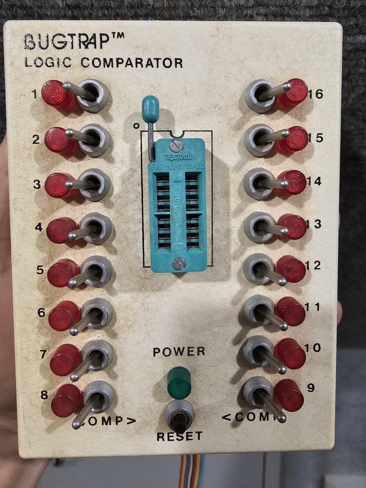 RARE BUGTRAP 2074 Logic Comparator