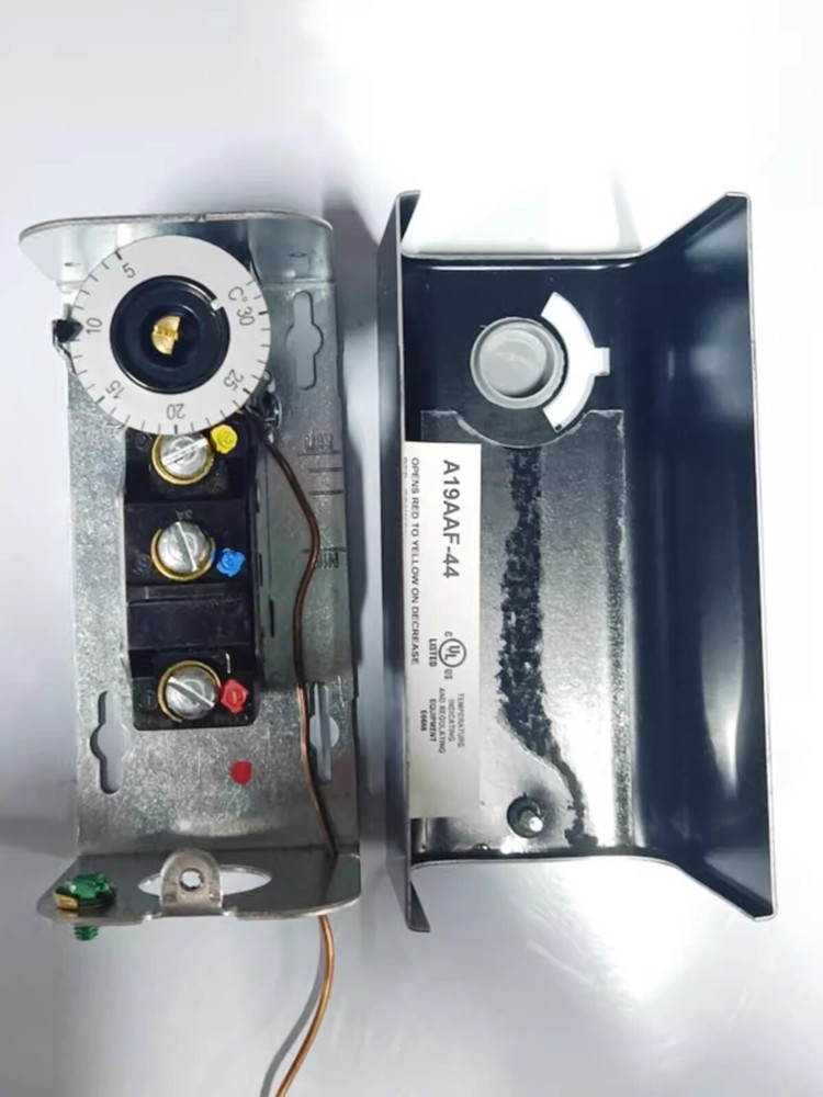 1pcs Johnson Antifreeze switch A19AAF-44C Temperature Limit Controller