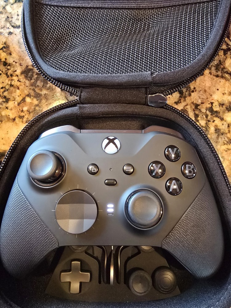 Open-Box Excellent: Microsoft - Elite Series 2 Core Wireless Controller for X...