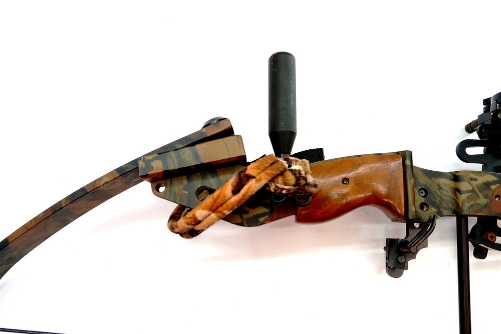 STERNER DUTTERA RHINO Compound Bow w/ Cobra Sight by SRD Designs Corp