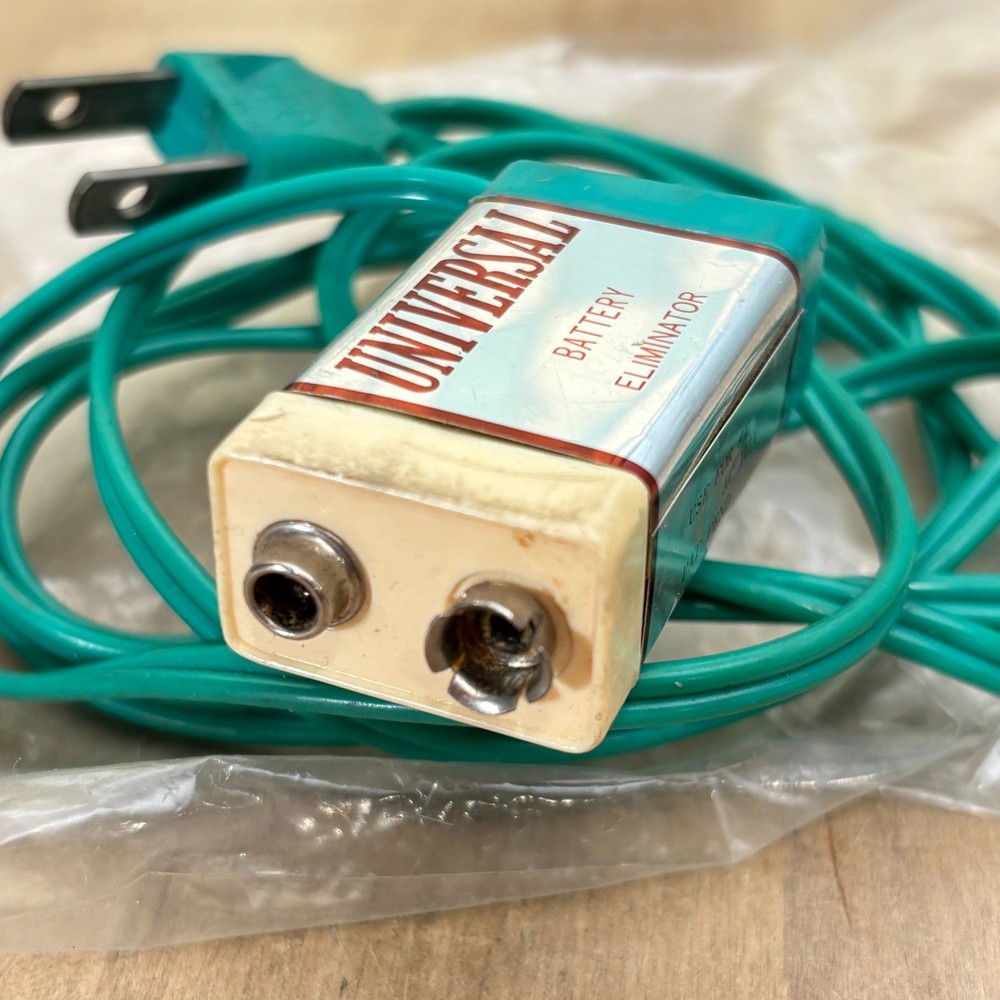 Vintage UNIVERSAL Battery Eliminator Replacement, Untested