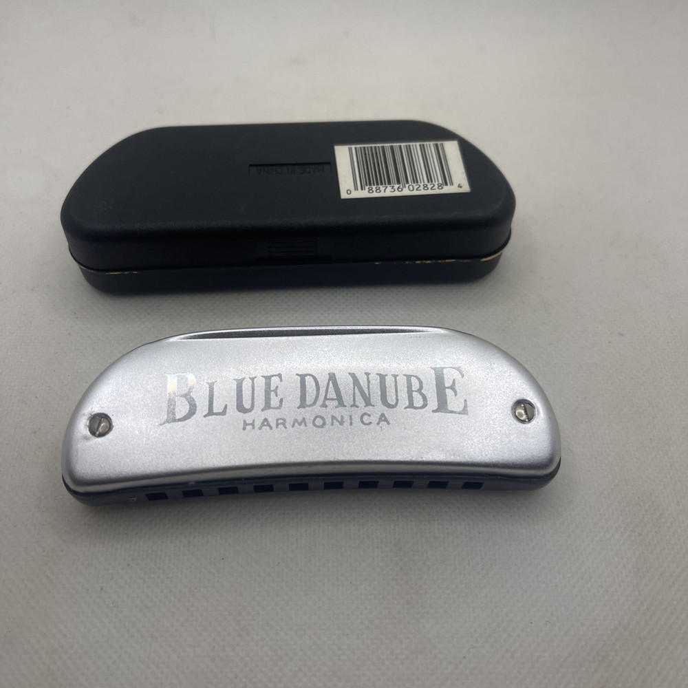 BLUE DANUBE HARMONICA KEY A with Case