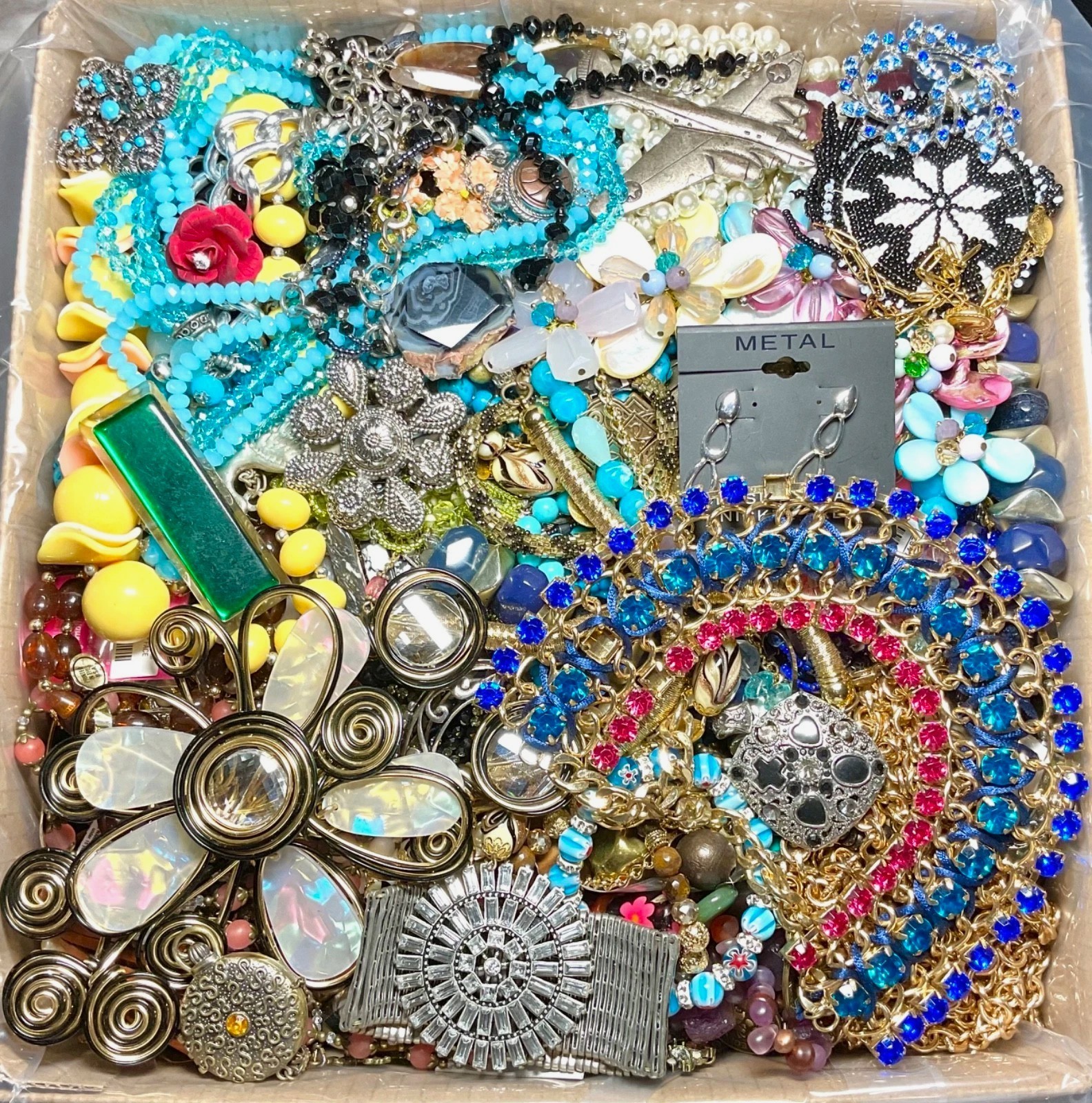 Over 3 Pounds Unsearched Lot Jewelry Old Vintage & Modern Wear & Junk Mixed In