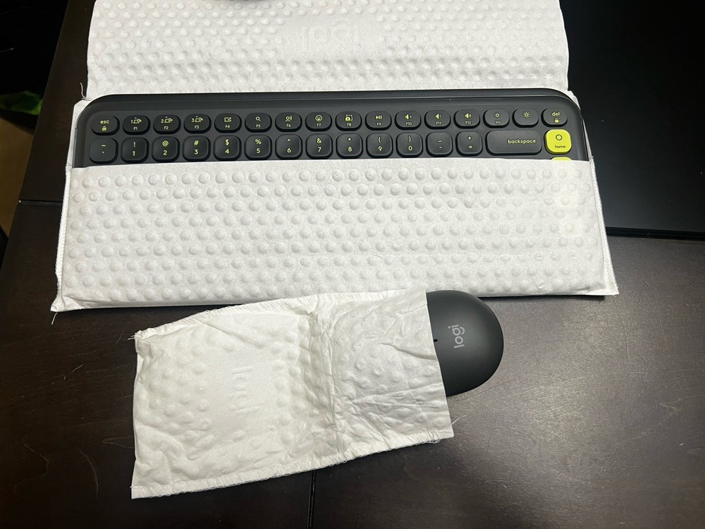 Logitech POP ICON Combo, Bluetooth Keyboard and Mouse Combo -Graphite