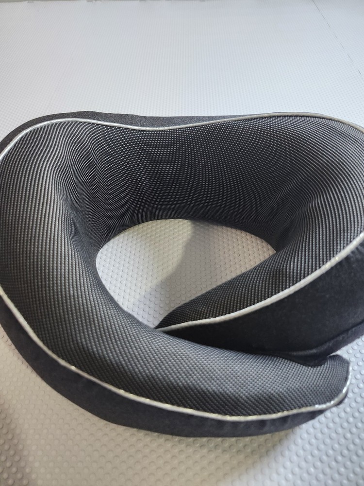 Black Travel Neck Pillow - Comfortable Support