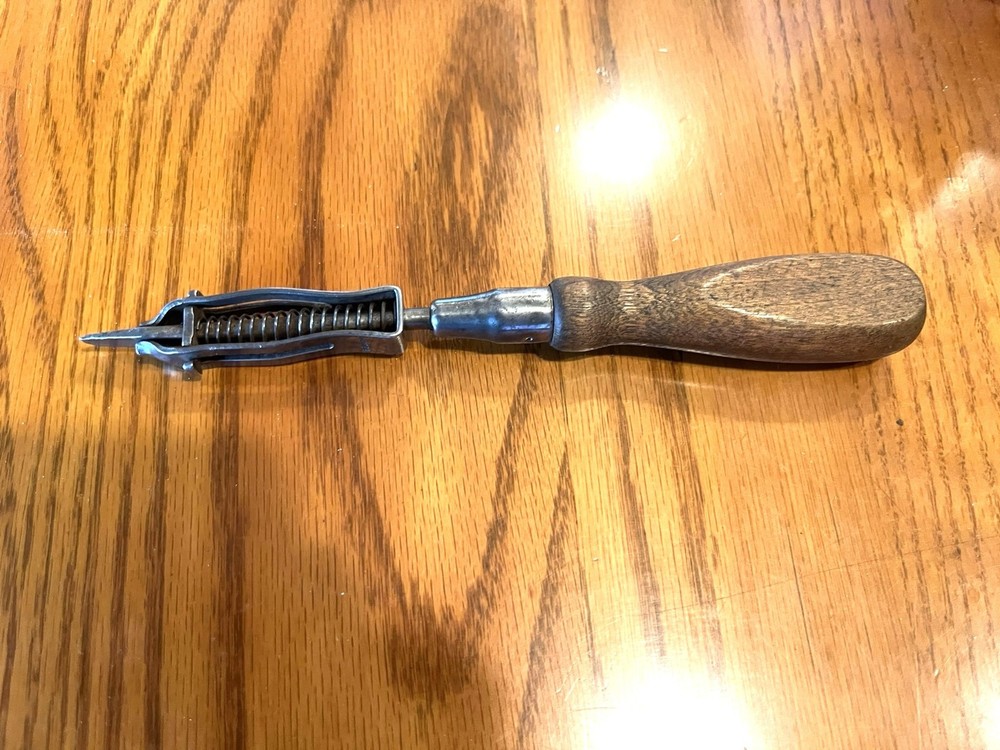 Grasp-It Screwdriver from 1917