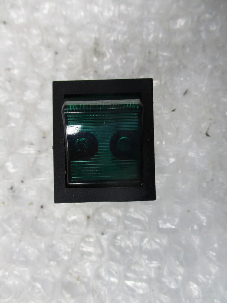 INDUSTRIAL SPARE C1466VA TOGGLE SWITCH GREEN NSNP