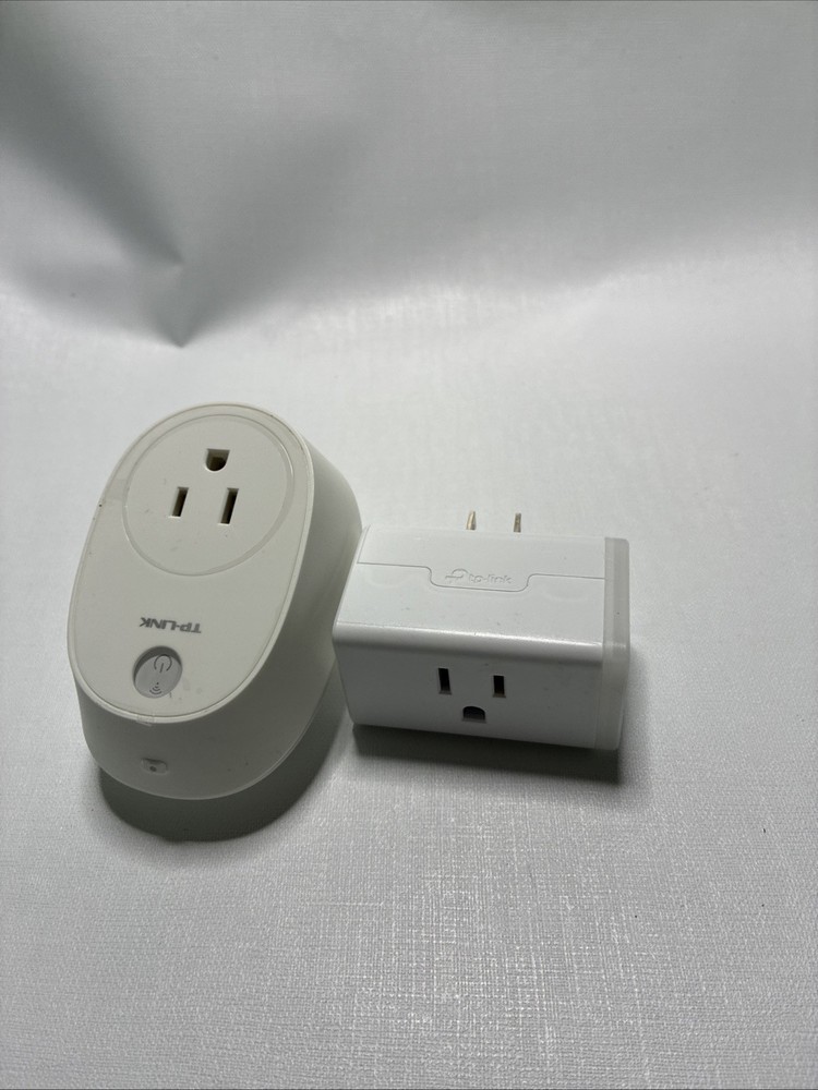 TP-Link Kasa HS103 Smart Wi-Fi Plug & HS110 Plug