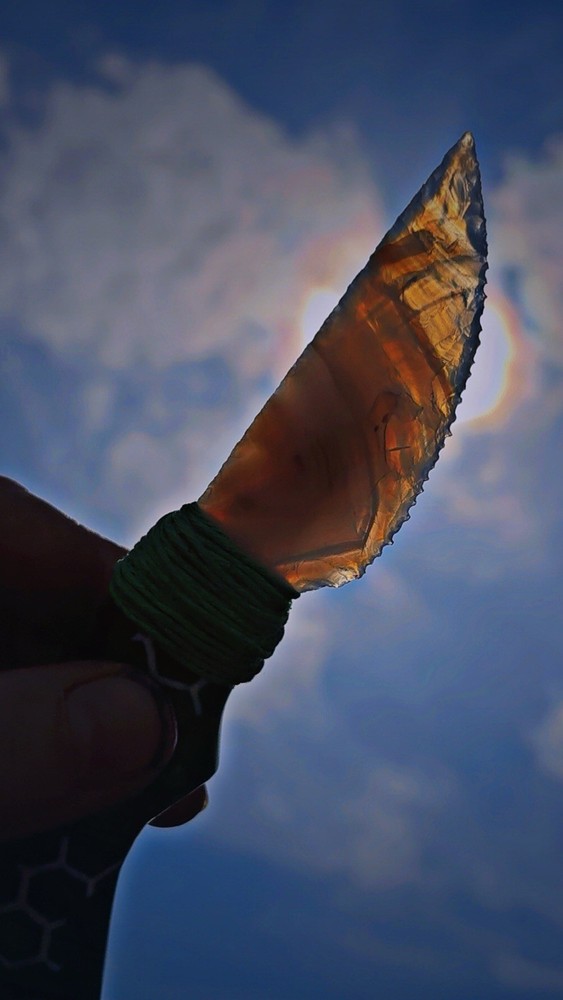 Flintknapped Brazilian Agate Knife, Epoxy Handle, Extremely Sharp, Beautiful