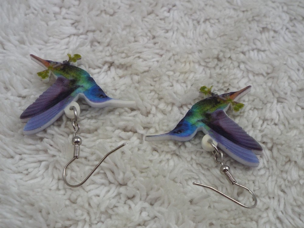 Hummingbird Plastic Pierced Earrings (K12)