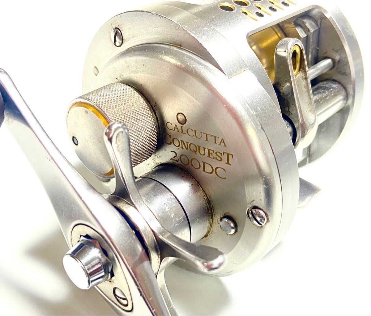 Shimano 20 Calcutta Conquest DC 200 Right Hand Baitcast Reel Saltwater Mint