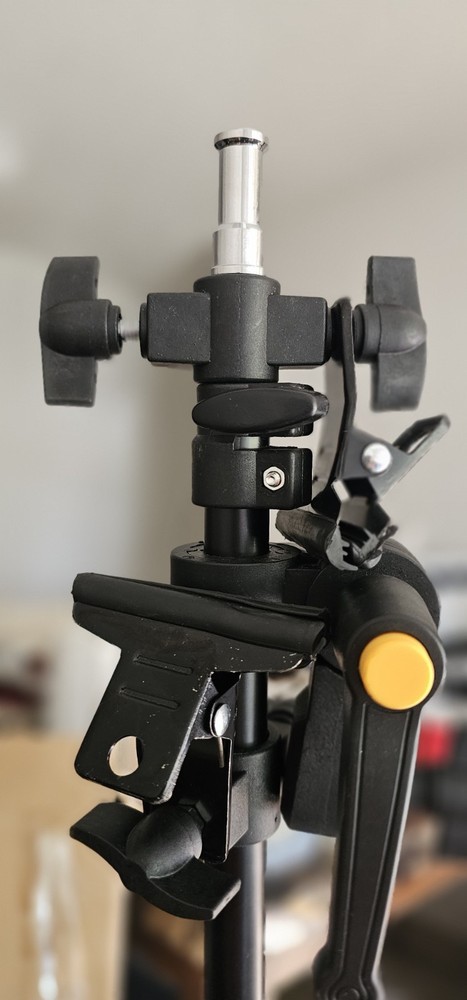 2 items Neewer Photo Studio Light Stand 39" Bushing Extender 1m