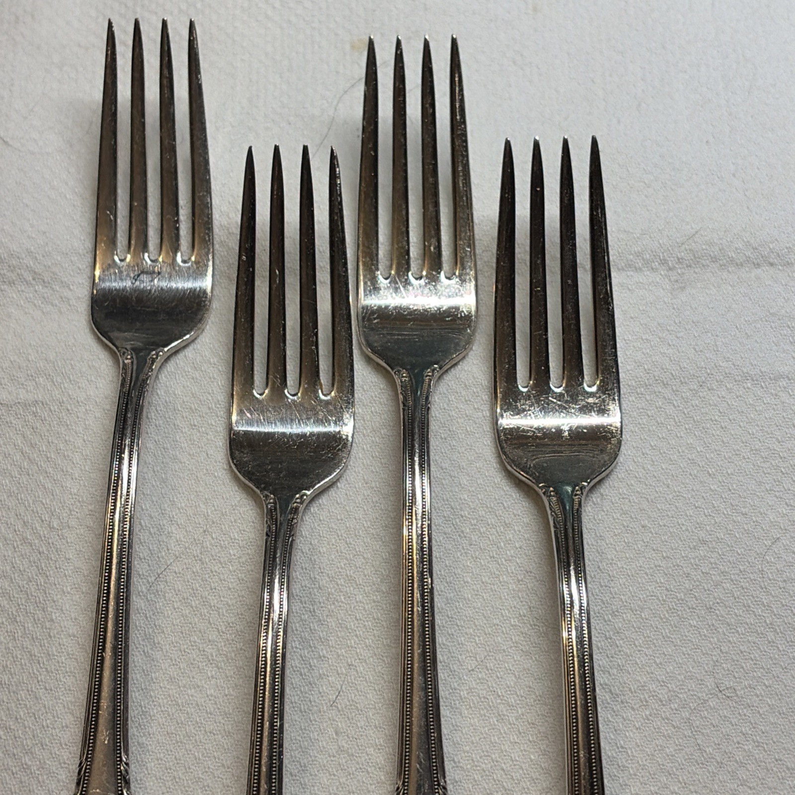 4-International Silver 1847 Rogers REMEMBRANCE DINNER FORKS 7 1/2"