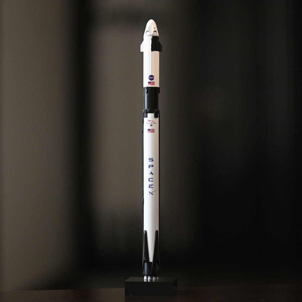 1:233 Scale SpaceX Falcon 9 - Crew Dragon Rocket Model Static Model Statue Gift