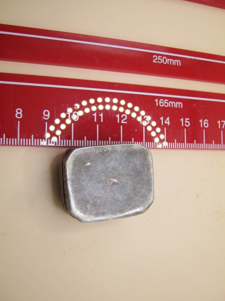 Vintage Eastern Solid Silver Box Set With A Faceted Black Onyx Stone