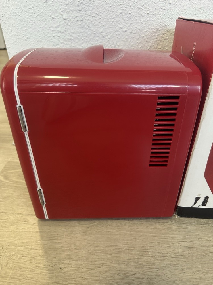 Coca-Cola 6-Can Mini Fridge Cooler/Warmer with Bluetooth Speaker