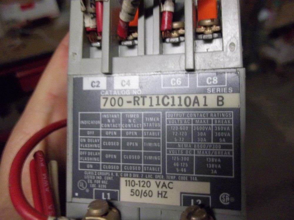 ALLEN-BRADLEY 700-RT11C110A1 SER B SOLID STATE TIMER (WL55-2)