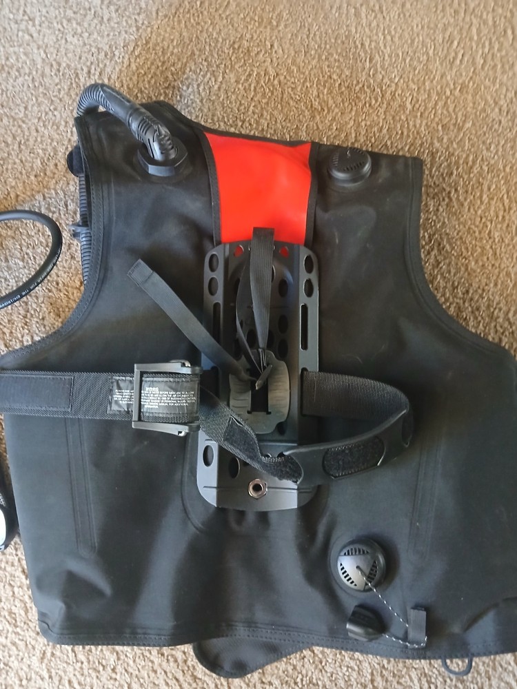 Cressi Complete dive set XL BCD and octopus