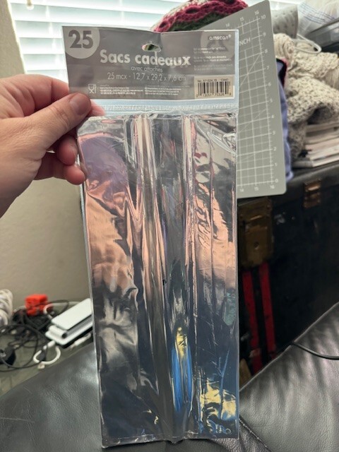 Amscan Metallic Silver 25ct. Plastic Party Treat Bags W/ Twist Ties 5"x11.5"x3"